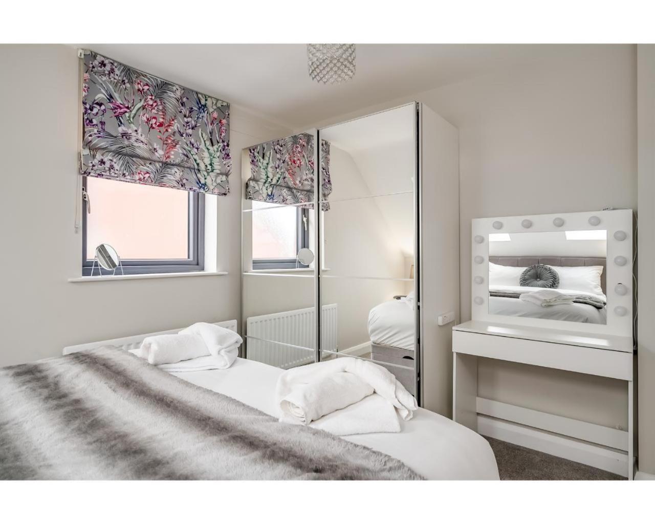 Central Belfast Apartments Utility Street Екстериор снимка